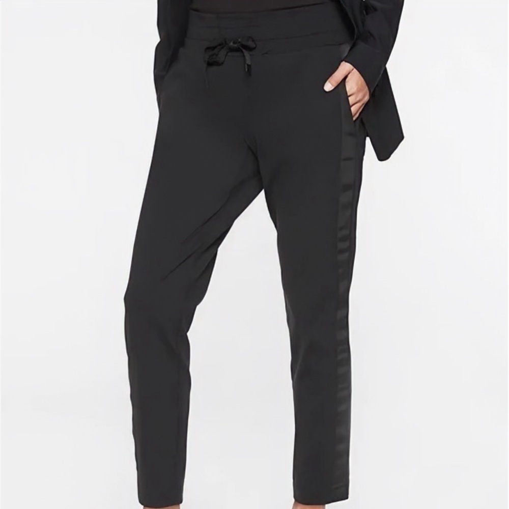 Athleta ‘Downtown Metro Drawstring Ankle Pant’ in Black Size Small Petite